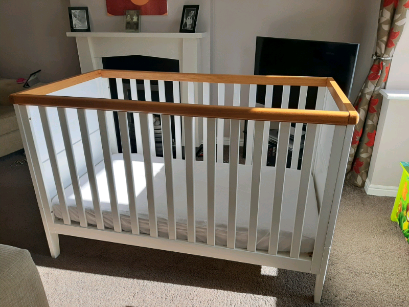 mothercare summer oak cot bed